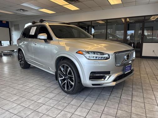 2022 Volvo XC90 Recharge Plug-In Hybrid T8 Inscription Expression 7 Passenger