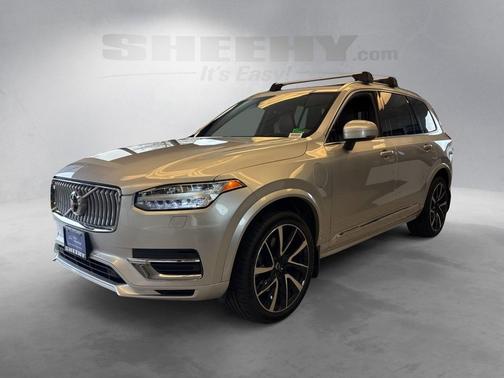 2022 Volvo XC90 Recharge Plug-In Hybrid T8 Inscription Expression 7 Passenger