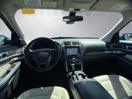 Shadow Black 2017 Ford Explorer Platinum