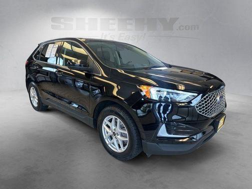 Black Metallic 2024 Ford Edge SEL