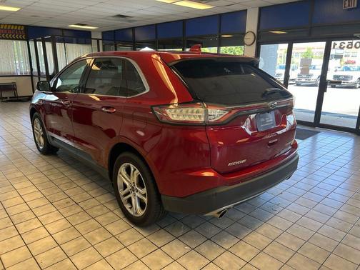 Ruby Red Metallic Tinted Clearcoat 2018 Ford Edge Titanium