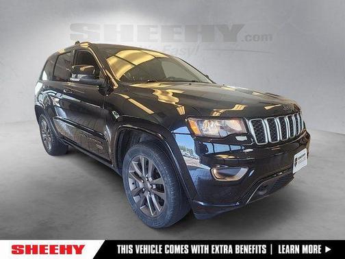 Brilliant Black Crystal Pearlcoat 2016 Jeep Grand Cherokee Limited