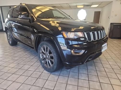 Brilliant Black Crystal Pearlcoat 2016 Jeep Grand Cherokee Limited