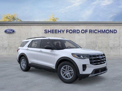 Space White Metallic 2026 Ford Explorer Active