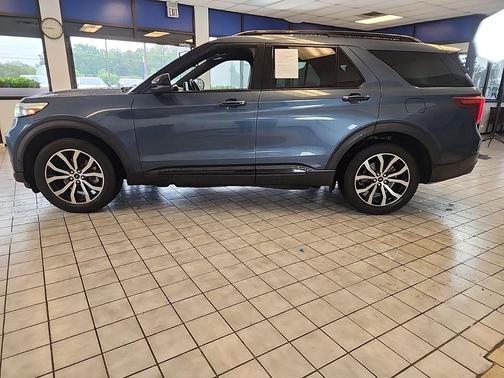 Blue Metallic 2020 Ford Explorer ST