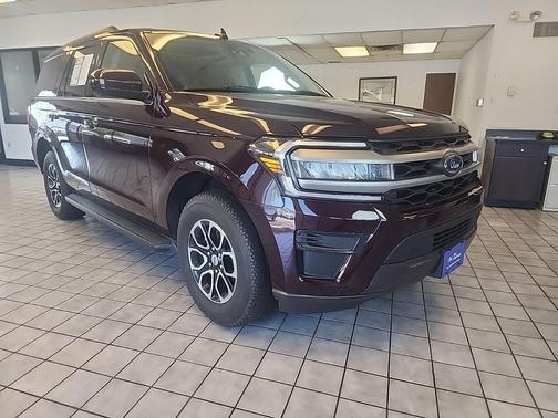 Jewel Red Metallic Tinted Clearcoat 2024 Ford Expedition XLT