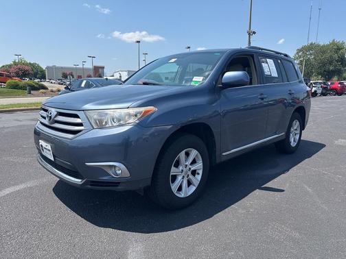 2013 Toyota Highlander SE