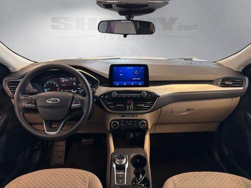 White 2021 Ford Escape SE