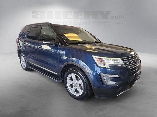 Blue Jeans Metallic 2017 Ford Explorer XLT