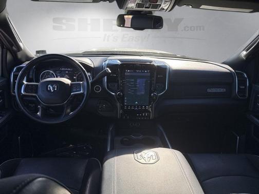 2022 RAM 3500 Laramie Crew Cab 4x4 8' Box