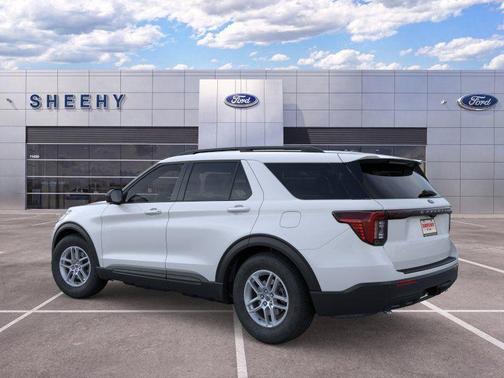 Space White Metallic 2026 Ford Explorer Active