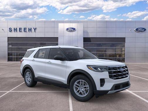 Space White Metallic 2026 Ford Explorer Active