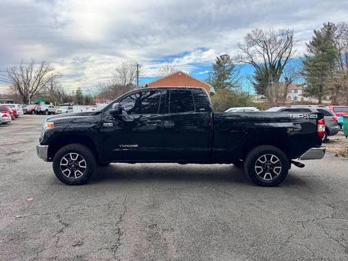 2014 Toyota Tundra SR5