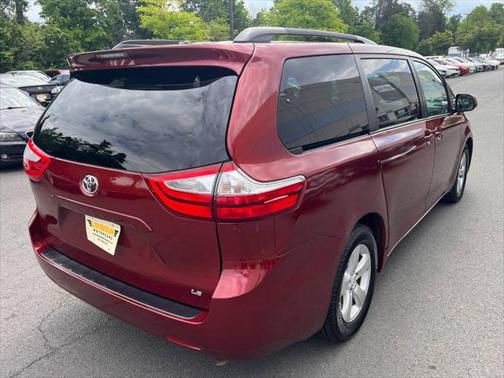2015 Toyota Sienna LE