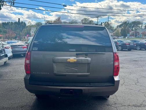 2012 Chevrolet Suburban 2500 LS