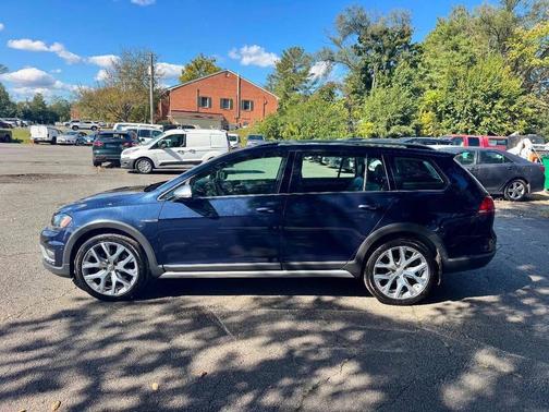 2017 Volkswagen Golf Alltrack TSI SE