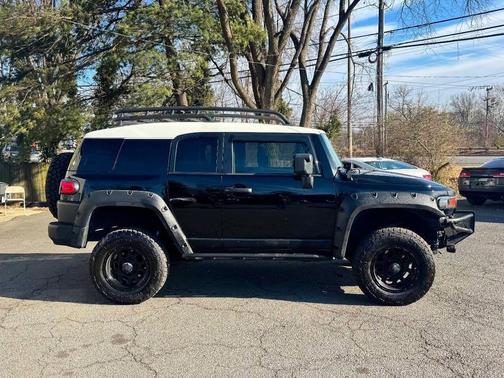 2010 Toyota FJ Cruiser Base