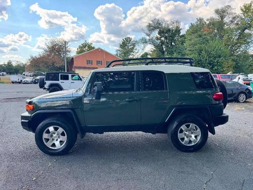 2010 Toyota FJ Cruiser Base