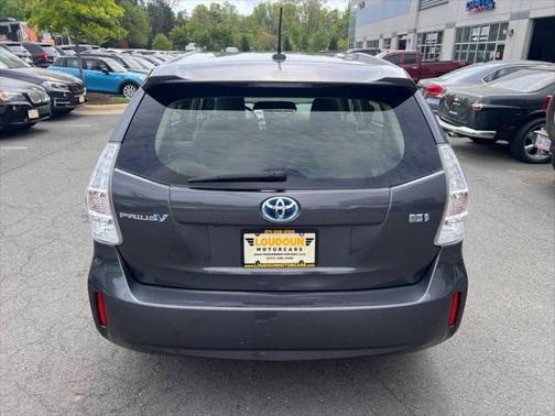 2012 Toyota Prius v Five