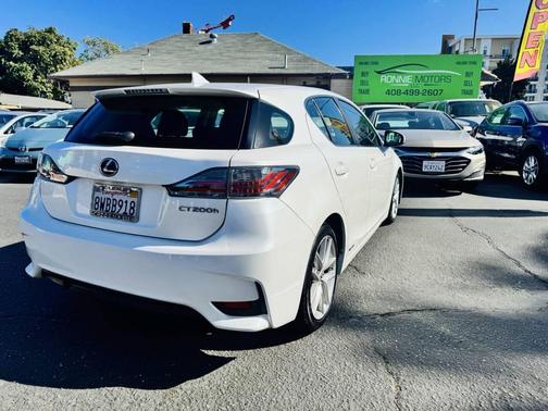 2015 Lexus CT 200h Base 4dr Hatchback