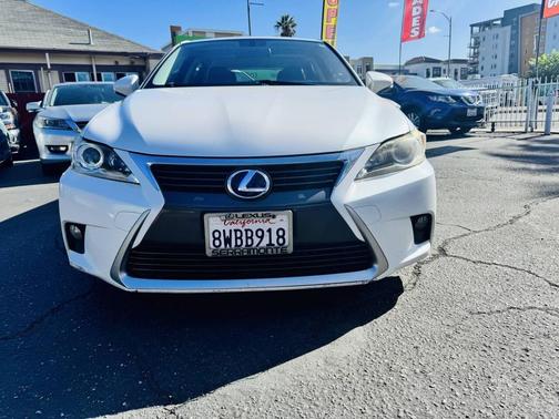 2015 Lexus CT 200h Base 4dr Hatchback