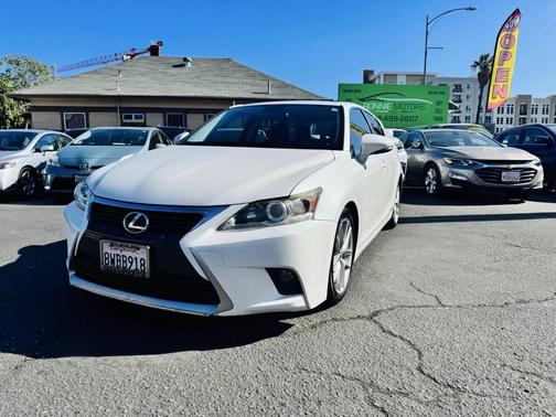 2015 Lexus CT 200h Base 4dr Hatchback