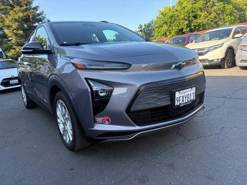 Champagne 2022 Chevrolet Bolt EUV FWD LT