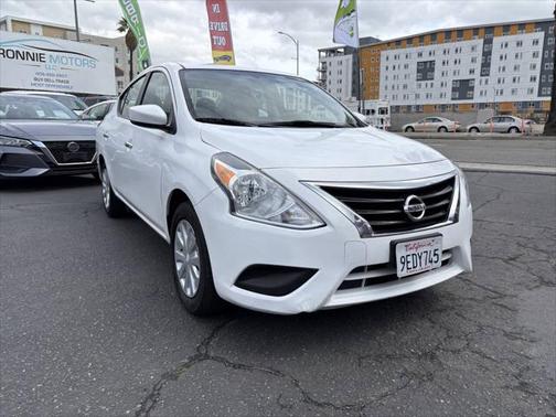 2016 Nissan Versa 1.6 SV