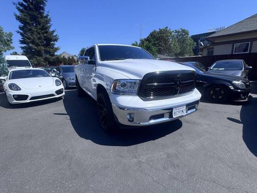 Bright White Clearcoat 2014 RAM 1500 Laramie