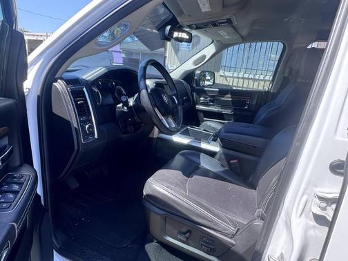 Bright White Clearcoat 2014 RAM 1500 Laramie