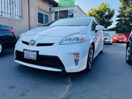 2014 Toyota Prius Three