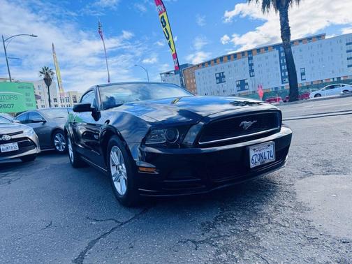 2013 Ford Mustang V6 Premium