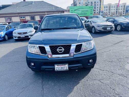 2014 Nissan Frontier SV