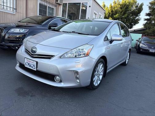 2012 Toyota Prius v Five