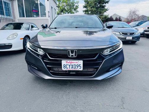 Modern Steel Metallic 2018 Honda Accord Sport