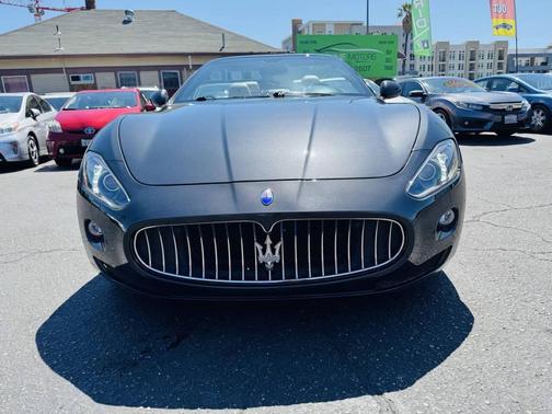 2013 Maserati GranTurismo Base