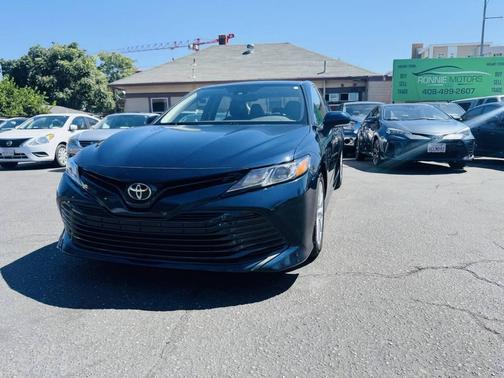 2019 Toyota Camry LE