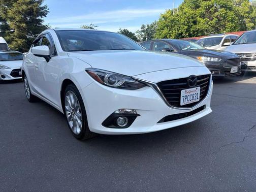 Snowflake White Pearl Mica 2016 Mazda Mazda3 s Grand Touring