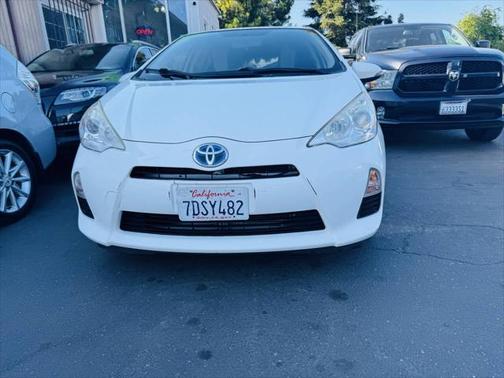 2013 Toyota Prius c Three