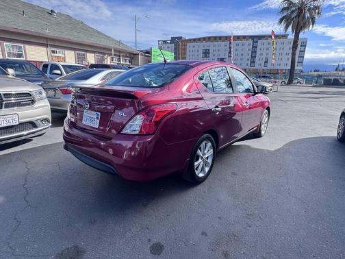 2017 Nissan Versa 1.6 SV