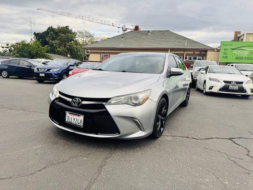 2015 Toyota Camry XSE