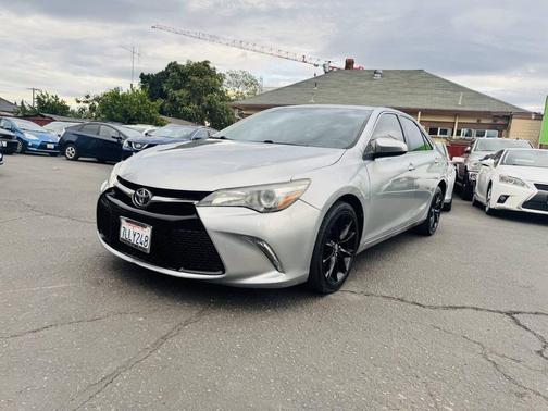 2015 Toyota Camry XSE