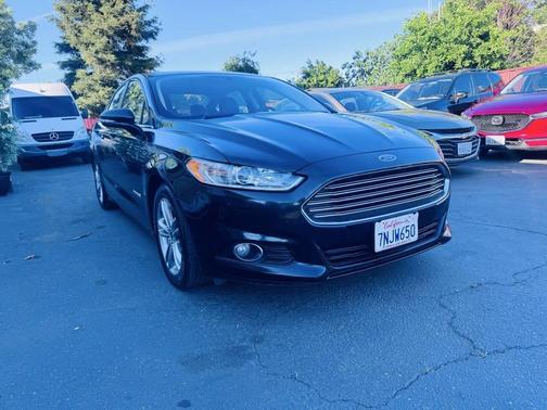 2015 Ford Fusion Hybrid SE