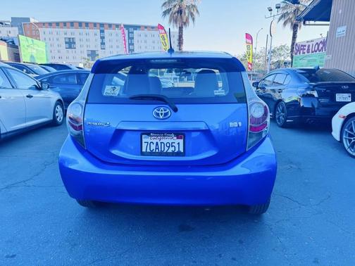 2013 Toyota Prius c Four