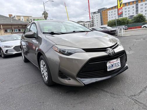 2019 Toyota Corolla LE