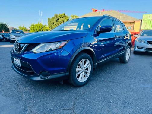 Caspian Blue 2018 Nissan Rogue Sport SV