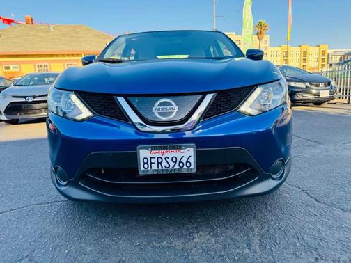 Caspian Blue 2018 Nissan Rogue Sport SV