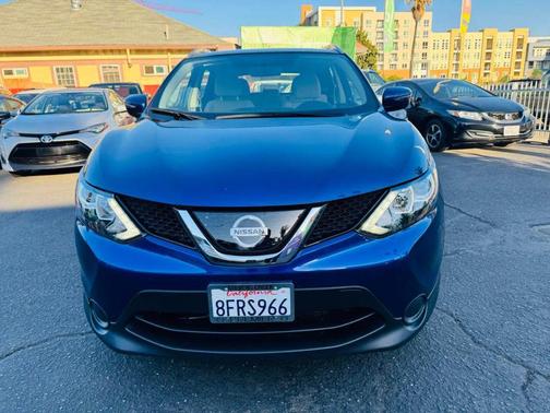 Caspian Blue 2018 Nissan Rogue Sport SV