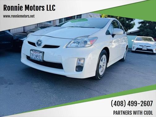 2010 Toyota Prius III