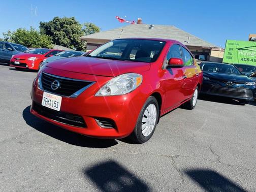 2014 Nissan Versa 1.6 SV